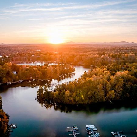 Halesford Harbour Resort - Smith Mountain Lake Moneta المظهر الخارجي الصورة
